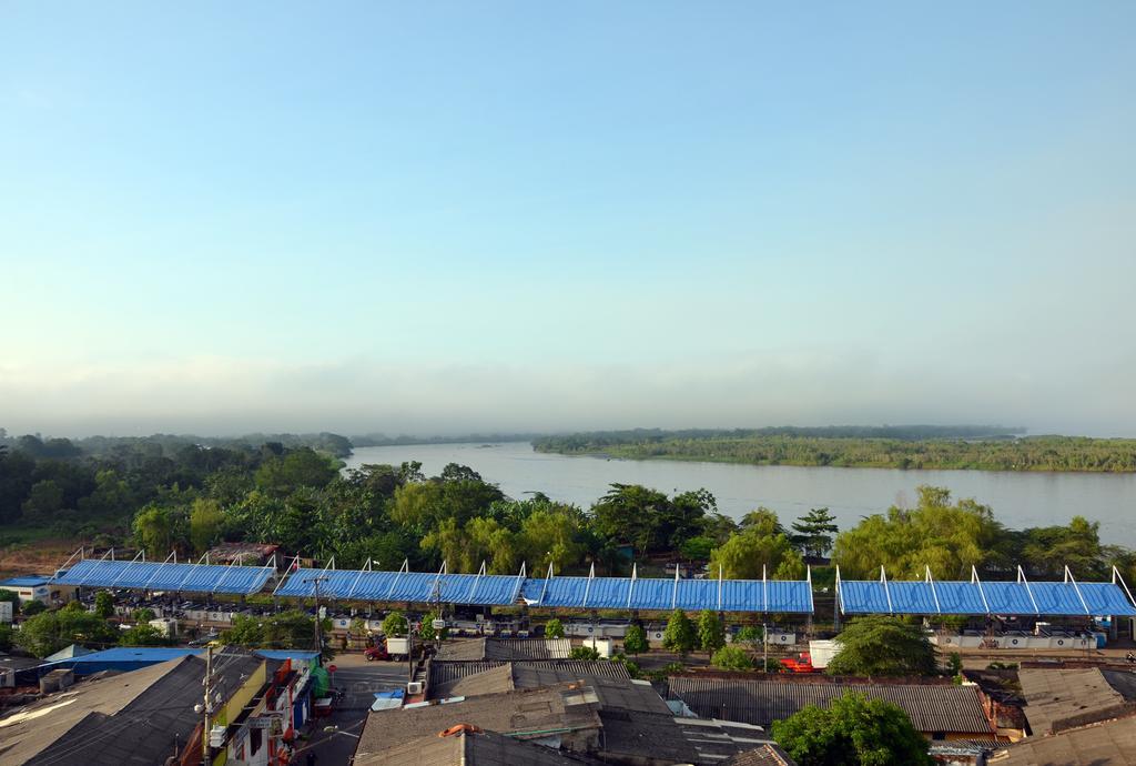 Hotel San Carlos Barrancabermeja Dış mekan fotoğraf